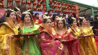 Milano si festeggia il capodanno cinese grande sfilata in Chinatown [upl. by Buckden]