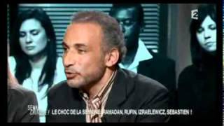 Toute la table contre lui Mais tout le monde est remit à ça place TARIQ RAMADAN [upl. by Eintroc53]