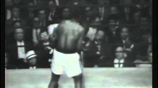 Joe Frazier vs Oscar Bonavena I  Sept 21 1966  Rounds 8  10 [upl. by Atima]