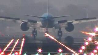 Valk Aviation Crosswind landing KLM B777 at runway 36R [upl. by Ogata]