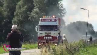 Scania V8 143M PV Setten  Smoke out the straight pipe  At Nog Harder Lopik 2016 [upl. by Dirtsa]