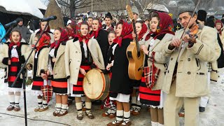 CELE MAI FRUMOASE COLINDE 🔔🎄🎄2023 colinde din Maramures  Seara Craciunului nostru [upl. by Knick]