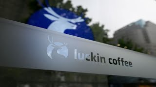 How Chinese startup Luckin Coffee is competing with Starbucks [upl. by Lienad]