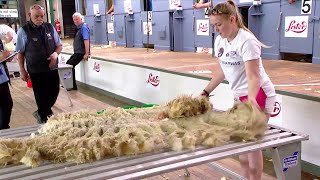 Trin Gwlan CFfI  YFC Woolhandling [upl. by Grearson522]