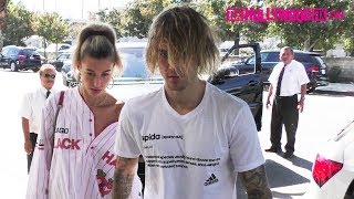 Justin Bieber amp Hailey Baldwin Are Asked About Selena Gomezs Health At Joans On Third 101218 [upl. by Sam]