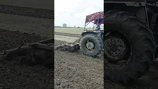 ट्रैक्टर मशीन द्वारा खेत की गहरी जुताई कैसे करें How to do deep plowing of field by tractor machine [upl. by Lorant]