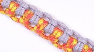 How to make quotThe Half Hitchquot Paracord Survival Bracelet  BoredParacord [upl. by Aihset919]