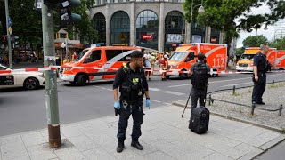 Ein Toter in Berlin Polizei ermittelt Tathergang [upl. by Ninazan553]