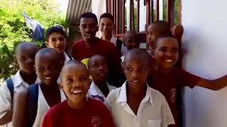 Kumar Sanu of Africa Singing for Kids in School ❤️ [upl. by High]