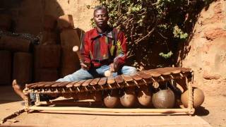 Balafon style quotSénoufoquot  Adama Diabaté  BaraGnouma [upl. by Sharai]