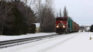 CN 9450 in Drummondville QC 01FEB2011 [upl. by Arimlede598]