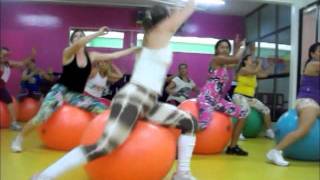 ZUMBA MIX BALL  ACADEMIA N OVA GERAÇAO [upl. by Yanal570]