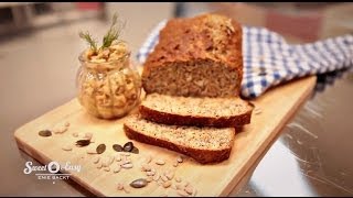 Eiweißbrot backen  Sweet amp Easy  Enie backt [upl. by Downey310]