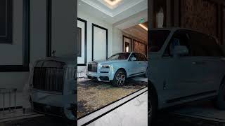 Rolls Royce Cullinan Luxury Cars Review [upl. by Hatcher]