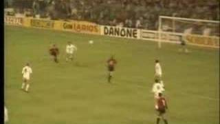 Van Basten  Real Madrid vs ACMilan 541989 [upl. by Lucila]