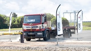 Nouvelle borne antiterroriste ONE50 EVO stoppe 2 camions lancés à 80 kmh [upl. by Sascha]