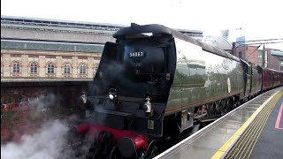 A Bulleid In Manchester 34067 Tangmere WCME Manchester Piccadilly 10224 [upl. by Dimphia]