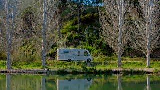 Spot Alquiler de Autocaravanas Caravanas Osito 2017 [upl. by Thelma157]