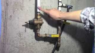 How to adjust amp measure home water pressure [upl. by Turnheim]