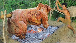 survival in the rainforest cooking COW [upl. by Atilahs]