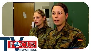 Grundausbildung Bund Rekrutinnen bei der Bundeswehr  Focus TV Reportage [upl. by Lida]