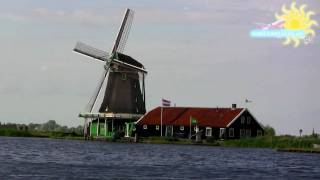 Smart Travel Guide Dutch windmills in Volendam near Amsterdam [upl. by Elleraj]