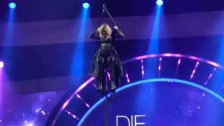 Helene Fischer Show 2013  Thriller  mit Akrobatik  Berlin Velodrom  10122013 [upl. by Lledualc354]