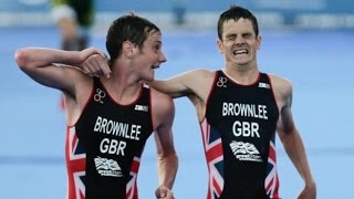 Jonny Brownlee helped over line by brother Alistair [upl. by Dde]