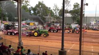 John Deere 4440 tractor pulls at Crossroads of Dixie Antique Tractor Show [upl. by Ulrika]