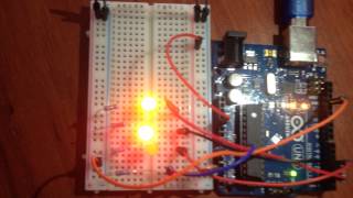 Leyendo foto resistencia LDR con Arduino y activando leds en función de esta [upl. by Ahsahs]