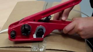 how to use strapping tensioner amp sealer tool [upl. by Asquith]