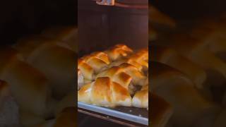 Vamos de Asmr de produção de croissant de Queijo com presunto croissant asmr asmrsounds salgados [upl. by Philemon]