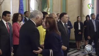 Presidente Medina y primera dama reciben saludos Año Nuevo en Palacio  Color Visión Canal 9 [upl. by Nona]