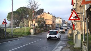 Spoorwegovergang Vodnjan HR  Railroad crossing  Željeznički prijelaz [upl. by Kcirevam237]