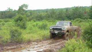 1979 Ford F150 Muddin 400m on 38quot Swampers [upl. by Anek]