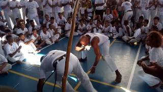 Mundo Capoeira  Mestre Dendê e Mestre Grandão [upl. by Robinetta]