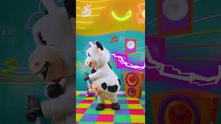 Baila el A Ram Sam Sam con Lola  Shorts short cancionesinfantiles  Toy Cantando [upl. by Aietal]