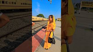 Aarti ji ka tren chhut gaya chhotuaarti chhotucomedy comedyfilms shortvideos funny comedymovie [upl. by Marcin]