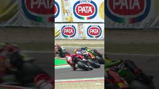 Bautista and Rea attack Locatelli ⚡️  ITAWorldSBK 🇮🇹 [upl. by Alguire272]