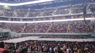 PH ARMY singing to BTS I Need U MV before Epilogue in Manila Concert starts [upl. by Elak]