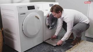 How To  Miele Wasmachine  Reinigen van pluizenfilters [upl. by Melamed]