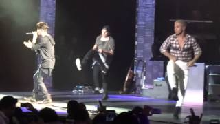 CNCO  Hey DJ  Auditorio Nacional 21Julio2017 [upl. by Eerdua]