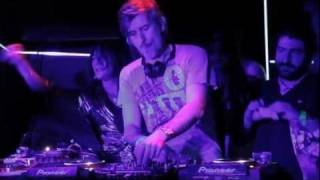 KAVINSKY Testarossa Autodrive  Signatune  Live  Social Club [upl. by Berri767]