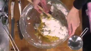 Steamed Banana Cake RECIPE BY LIEZEL VAN DER WESTHUIZEN 29072011 [upl. by Nettirb]