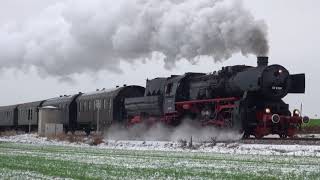 Winterdampf auf der Strohgäubahn mit 52 6106 [upl. by Melodee699]