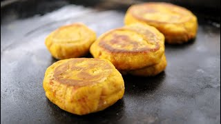 Brötchen von der Plancha mit Tatar vom Huftdeckel  Planchabread with Picanha Beef Tatar [upl. by Benjy]