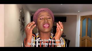 Diana Hamilton quotDOMFO NYAMEquot Gracious God Spontaneous Worship Medley [upl. by Jepson]