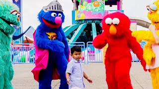 Elmos Happy Dance with the Sesame Street Friends at Sesame Place [upl. by Niamreg]