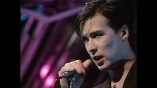 Human League  Mirror Man TOTP 1982 [upl. by Ahseinar]