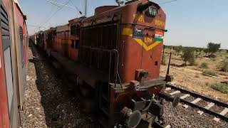 12490 Bikaner Express Crosses Jaipur  Jaipur Circle Passenger Train Twins ALCO Soothing Horn [upl. by Mcleod816]